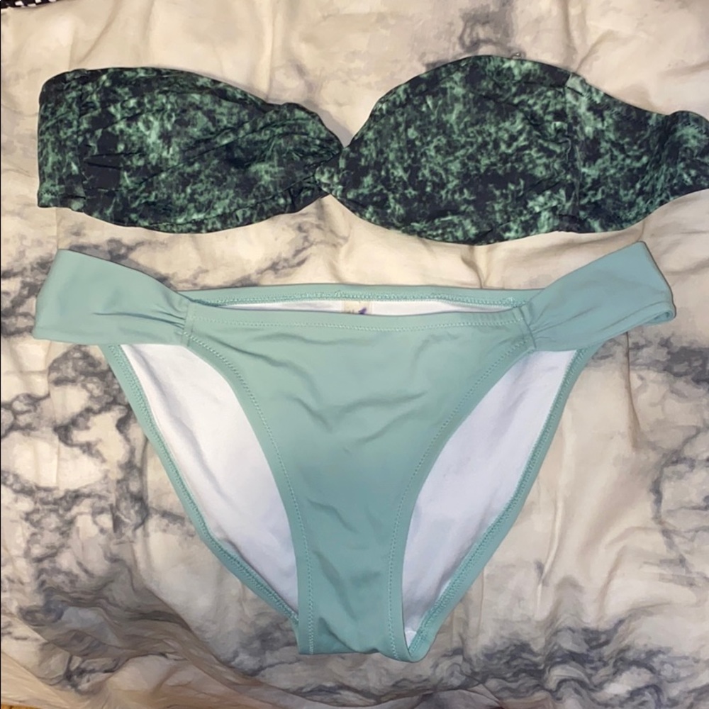 Victoria’s Secret Green Bathing Suit Set